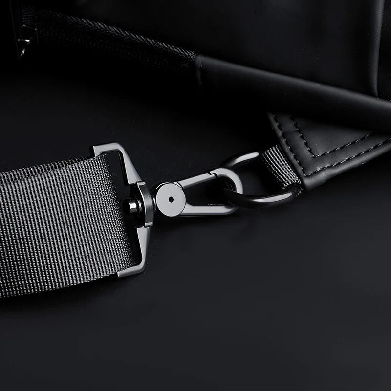 Whenaura Lockable Chest Bag
