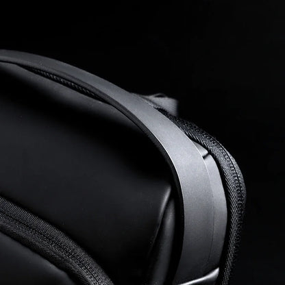 Whenaura Lockable Chest Bag